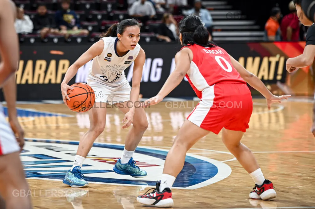 Adamson University booked a ticket to the Final Four of the UAAP Season 87 Collegiate Women’s Basketball after trampling the University of the East, 66-48, on Wednesday, October 30, at the SM Mall of Asia Arena.