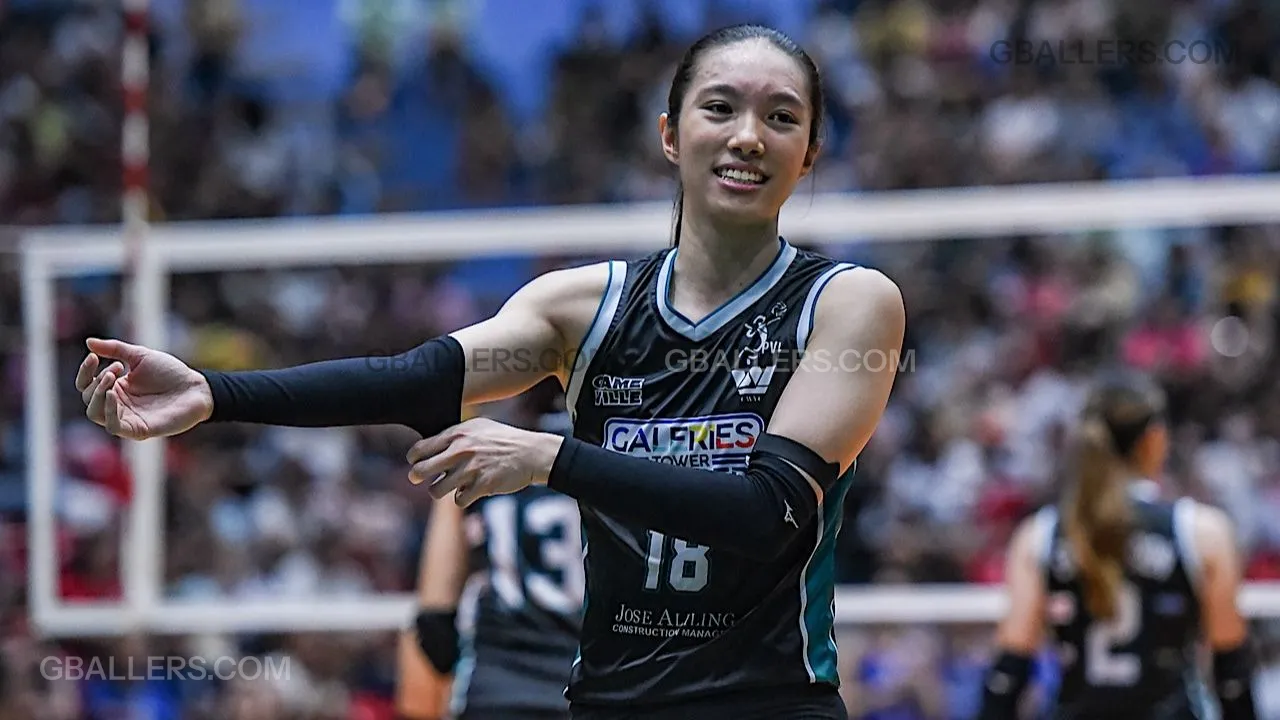 Premier Volleyball League - Julia Coronel