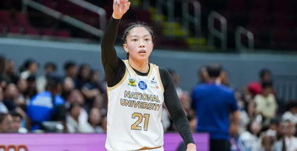 National University extended its winning run to 11 games as they toppled defending champion University of Santo Tomas, 76-70, in the UAAP Season 87 Collegiate Women’s Basketball Tournament on Wednesday, November 6, at the SM Mall of Asia Arena.