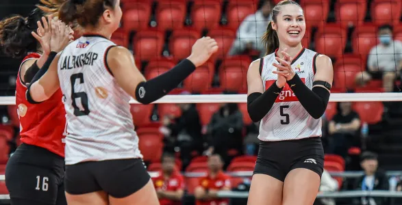 Vanie Gandler and the Cignal HD Spikers.