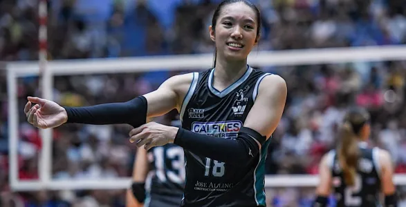Premier Volleyball League - Julia Coronel